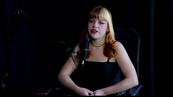 Depois das f&eacute;rias deu crise de ansiedade e por isso entrou no c&acirc;mera se assustou com a bunda do homem e o fetiche de boneca middy watch sheer red