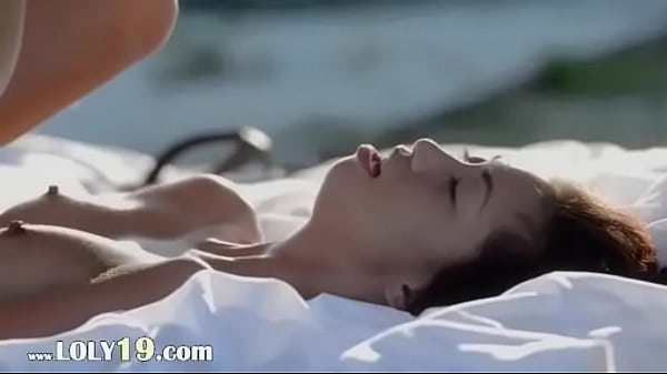 Exotic teenie makinglove inthe gardens