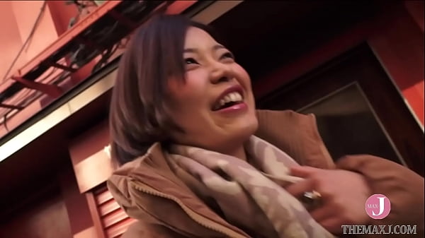 Play MP4 - Nipple licking with a nasty look and exquisite tongue&comma; and she sucks and swallows cock deep and thick blowjob&period;