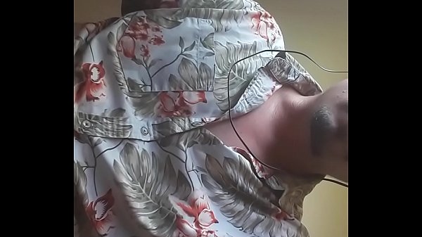 Saquen las morritas.   TOTO. 