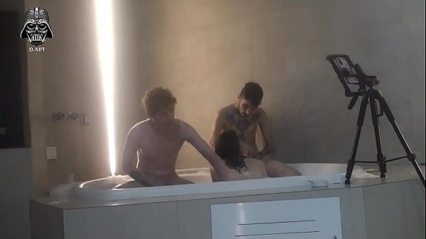 Motel Hidro Threesome 