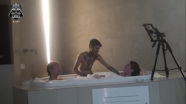 Motel hidro threesome 