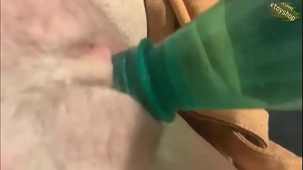 Hot Fingering And_Masturbating With A Bottle Watch_Me Squirt Badly