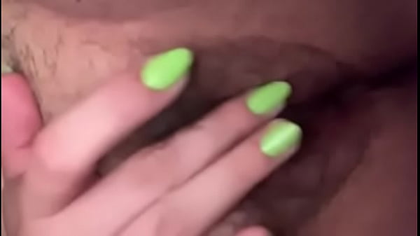 Me pongo_como zorrita caliente cuando me_toco