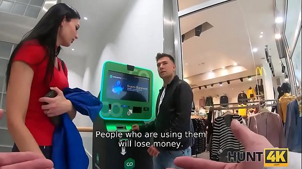 Play MP4 - HUNT4K&period; Raven-haired lassie enjoys pussy-drilling for big cash