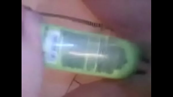 Play MP4 - menina com desodorante na buceta&period;&period;