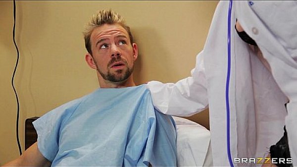 Sexy doctor in fishnets gives her patient a thorough checkup 