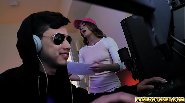 Kenzie Madison spread her legs_wide open and take her stepbros cock deep inside hertight cooch