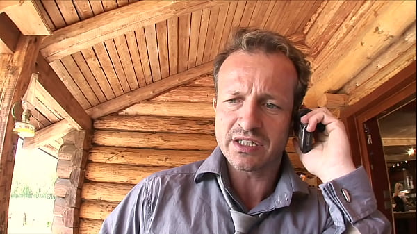 You gotta be fucking her while she's on her hands and knees to appreciate it