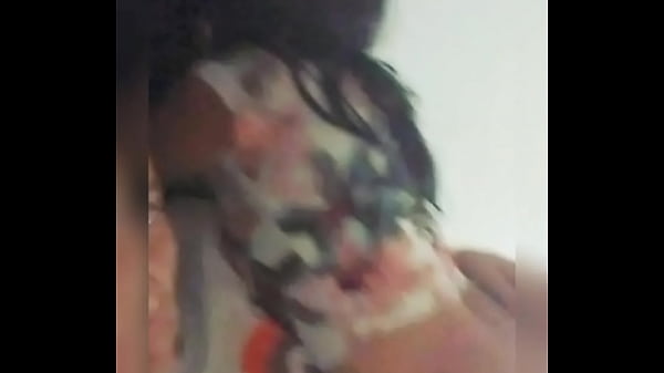 Play MP4 - Me follo a este fan&aacute;tico del f&uacute;tbol