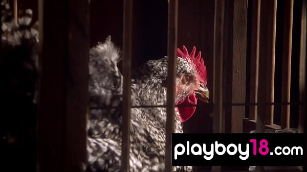 Classy big boobed babe_Jaime Faith Edmondson_stripping on the roof