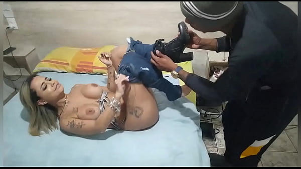 Play MP4 - Fui sequestrada e o bandido me obrigou a fuder com ele&period; Izabela Pimenta - Will Mastro - Gustavo Asbach https&colon;&sol;&sol;izabelapimenta&period;com&sol;