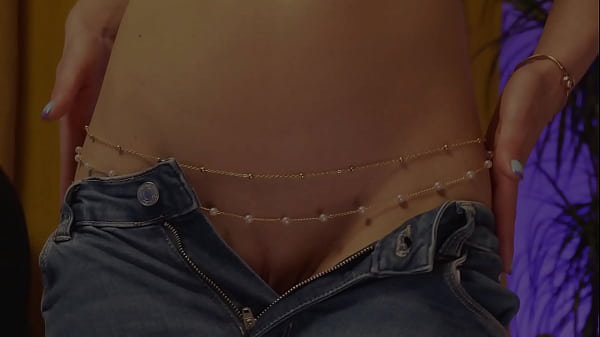 Nonton Her Young Pussy Is Sticking Out Of Her Pants thumbnail