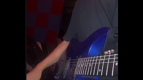 Nonton Cool Guitar thumbnail