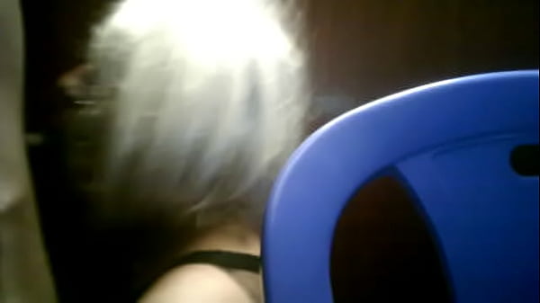 pasiva en lencer&iacute;a  mamando 