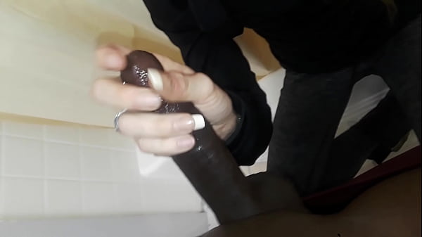 Sucking_a big Black dick