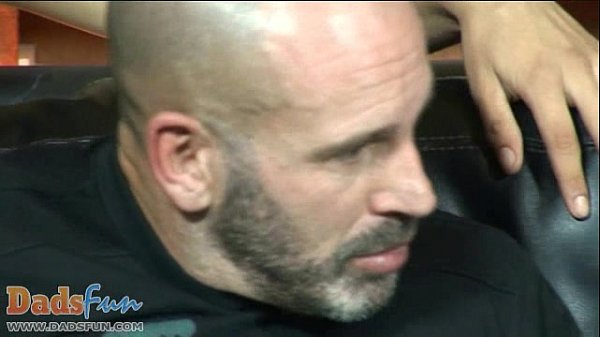 Play MP4 - Two oldies invite boys for a hot gay orgy