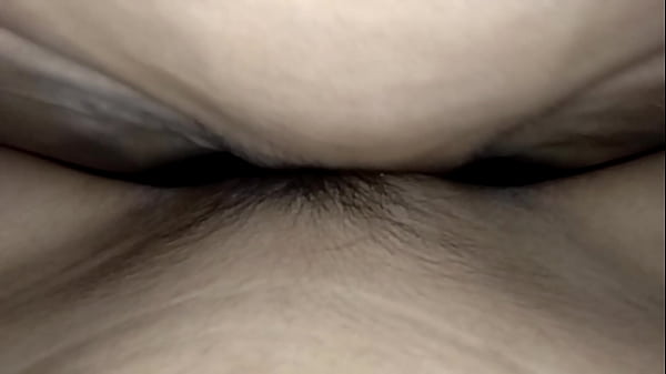 นักศึกษาสาวสวยที่ชอบให้ฉันเย็ดหีเป็นอย่างมากจนน้ำแตก