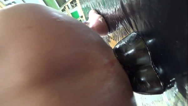 Extremeslut66 hat mehrere Orgasmen hintereinander 