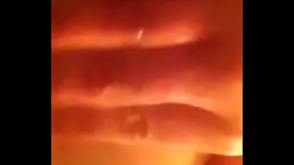 trim.264EB8D5-FBBD-4585-A081-233404DEF324.MOV 