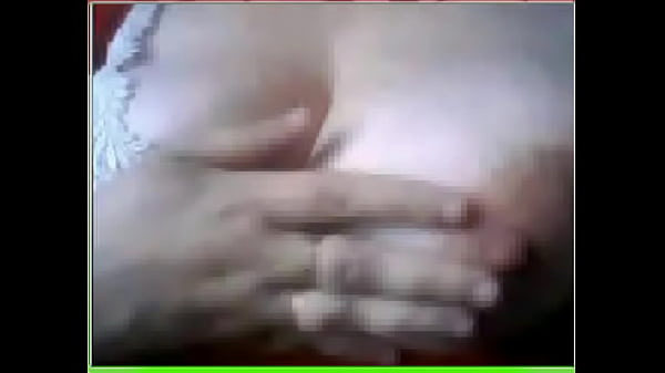 British busty_shows meher boobs