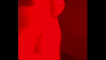 Play MP4 - cumshot slave cock