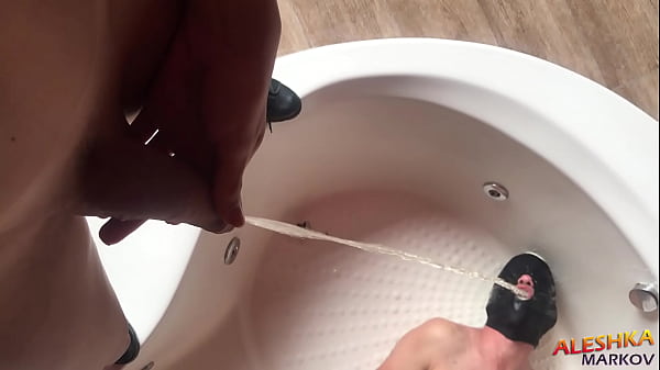 Play MP4 - Dando um castigo para meu escravo