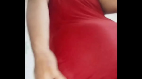 Play MP4 - Mi jefe me exige ense&ntilde;arle lo que tengo bajo el vestido y se masturba &period;