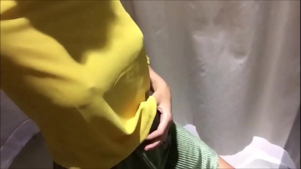 Slutty Teen_PleasingHerselfIn A Chaning Room