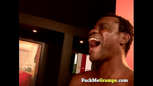 Kim fucked by oldblack grandpa