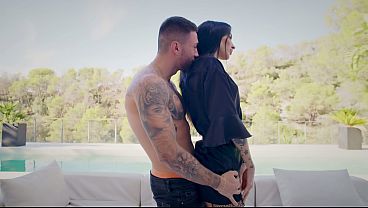 Nonton My Wife Cheats On Me By Getting Double Penetrated In Front Of Me With 4 Men - Silvia Preslar thumbnail