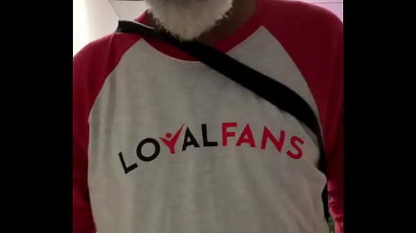 Nonton I Need To Take This Luck To The Casino Get Clrd #amazongift Card. - #knowyourstatus thumbnail