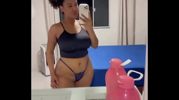 Esta calor ai aqui esta pegando it hot there it's on fire here #forbiddenpants #fyp #pawg #paag #curves #th 