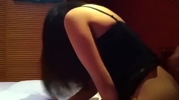 Morena_Novinha_Linda e_Gostosa_Mascarada gemendo gostoso tomando d do Amigo Dotado no motel