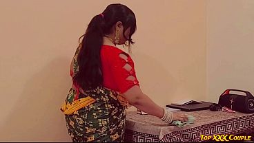 Indian Maid Fucked By Owner And Cum On Big Butts. thumbnail
