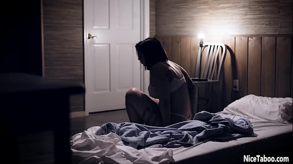 Kinky MILF Ivy Lebelle fucked so hard in asshole in front_of stepparents