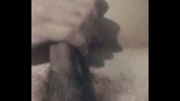 Jogando leitinho na barriga, esvaziando a mamadeira 