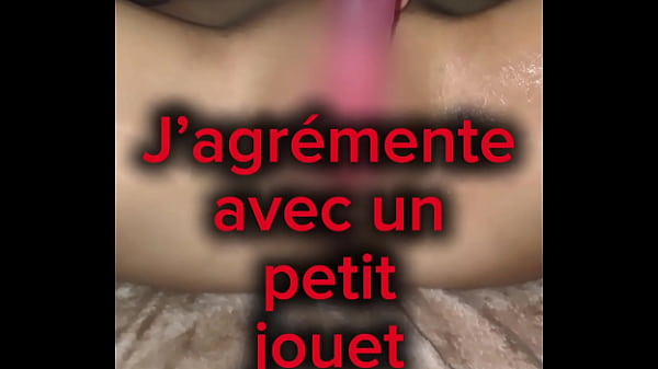 V7 d&eacute;couvre ma derni&egrave;re vid&eacute;o tr&egrave;s intense et humide disponible en 