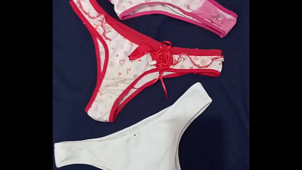 Calcinha da irm&atilde;zinha linda de 18 anos 