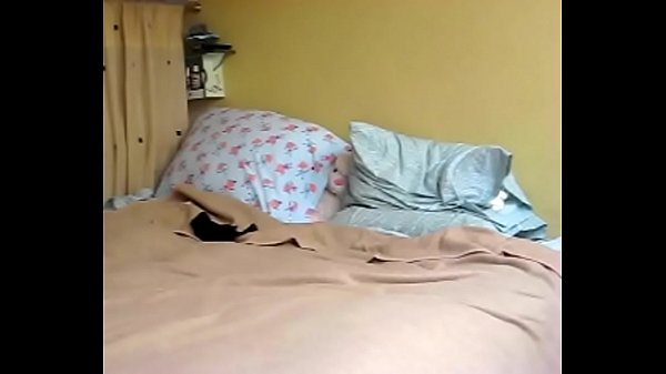 Nonton De Negro Con Mis Dos Amiguitos thumbnail