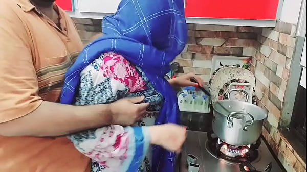 Play MP4 - Desi Indian Maid Fucked In Kitchen