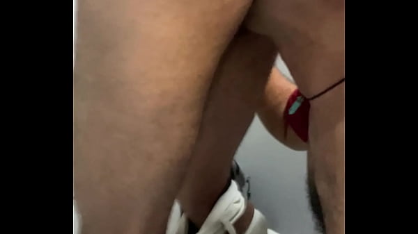 Engole Minha Rola No Banheiro Ficou Me Vigiando No Banheiro Da Nisso. thumbnail