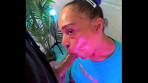 Play MP4 - MTA WORKER MILF SUCKS DICK AND GETS NASTY IN 4K