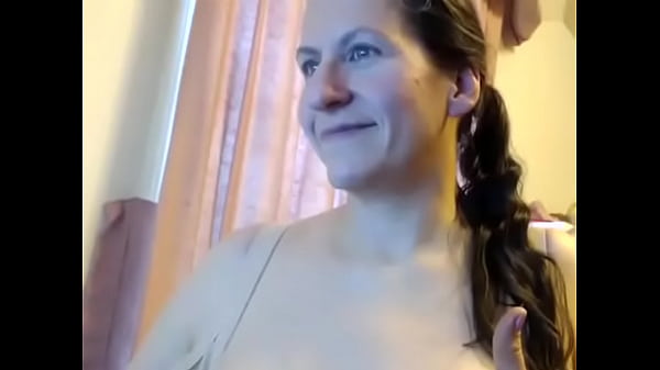 MILF with giant titties (ToriStephens) 