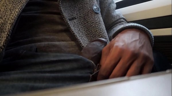 Play MP4 - Train Bate in Sk8terboy Socks