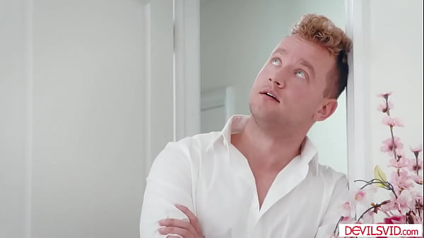 Boss_fucking_his petite teen_babysitter