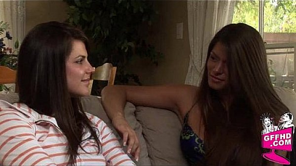 Nonton Lesbian Desires 0550 thumbnail