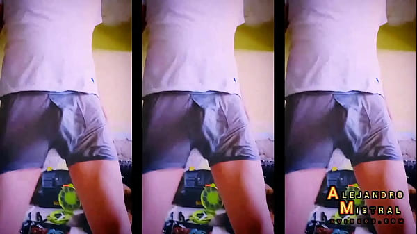 Play MP4 - ALEJANDRO MISTRAL sexy erotico en boxer mojado