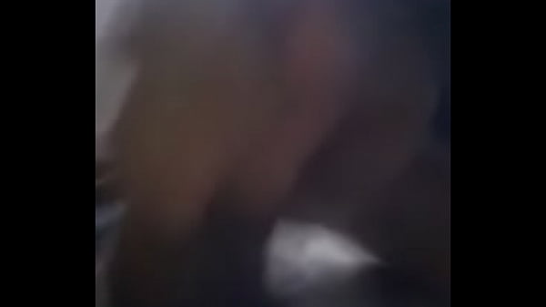 Novinho batendo uma punheta gostosa 