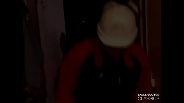 Nonton Katalin Gets A Threesome thumbnail